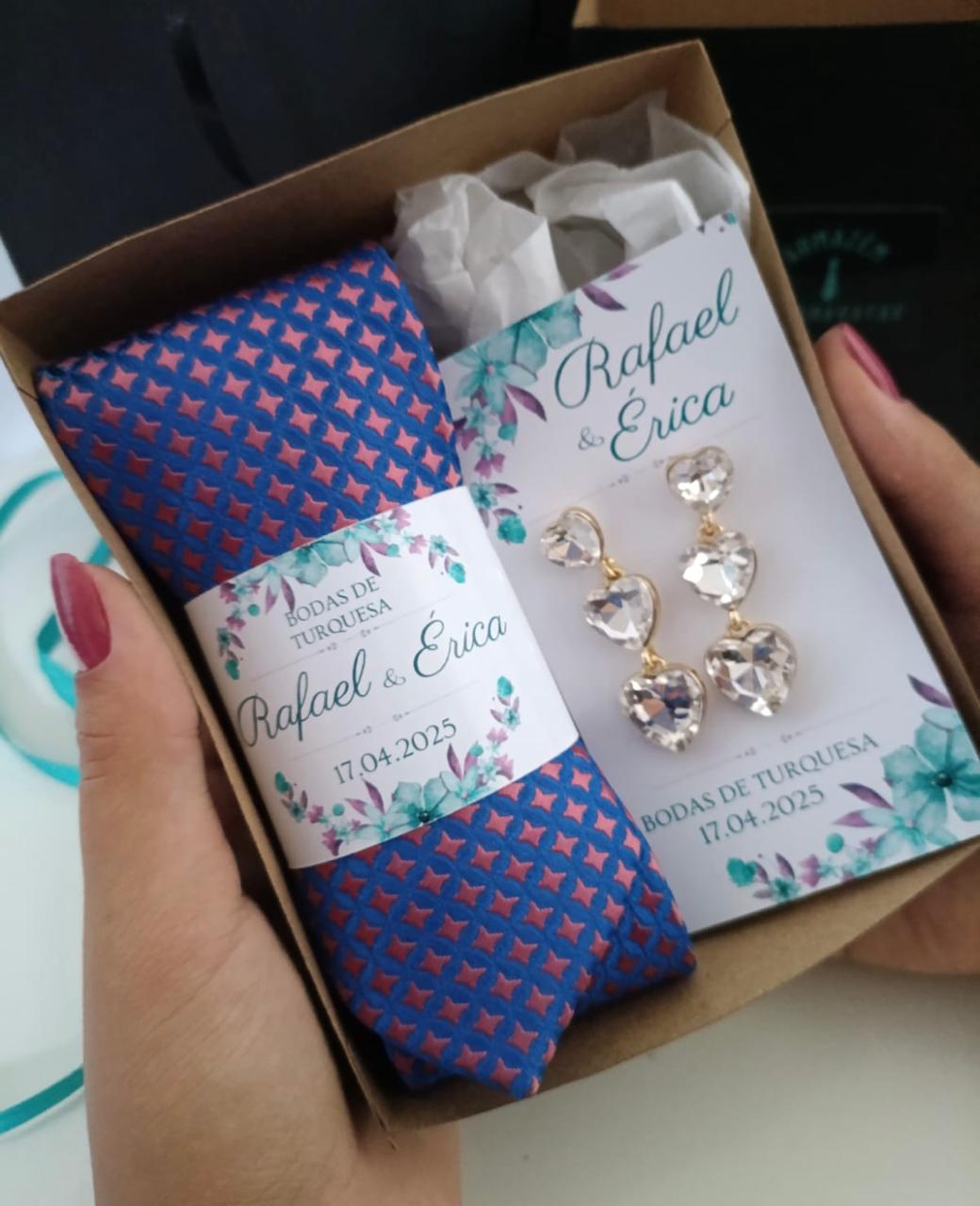 Kit personalizado premium com gravata e abotoadura